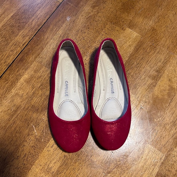 Bella Marie “Dana” Red Shimmer Ballet Flats | Size 3 - Picture 4 of 17